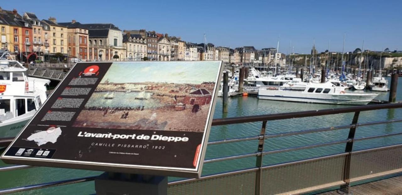 Studio A 300M De La Plage De Dieppe Buitenkant foto